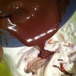mousse de chocolate rapido mezclando ingredientes